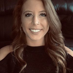 Meet your Posher, Jasmine